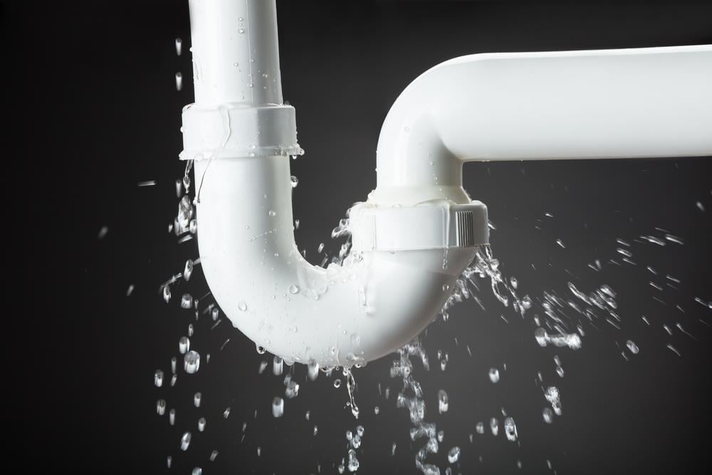 Como detectar vazamentos de água na sua casa